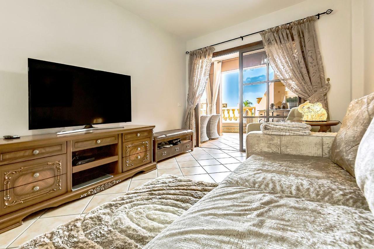 Apartment Elite Palace アデヘ エクステリア 写真