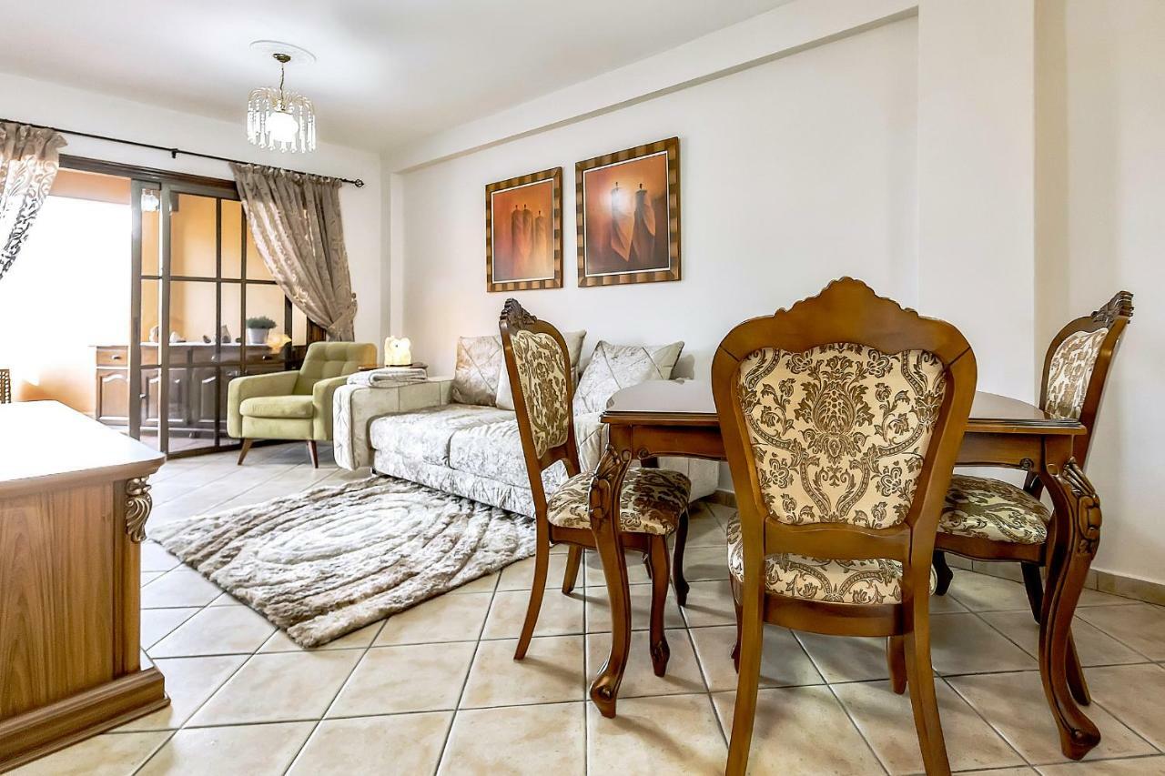 Apartment Elite Palace アデヘ エクステリア 写真